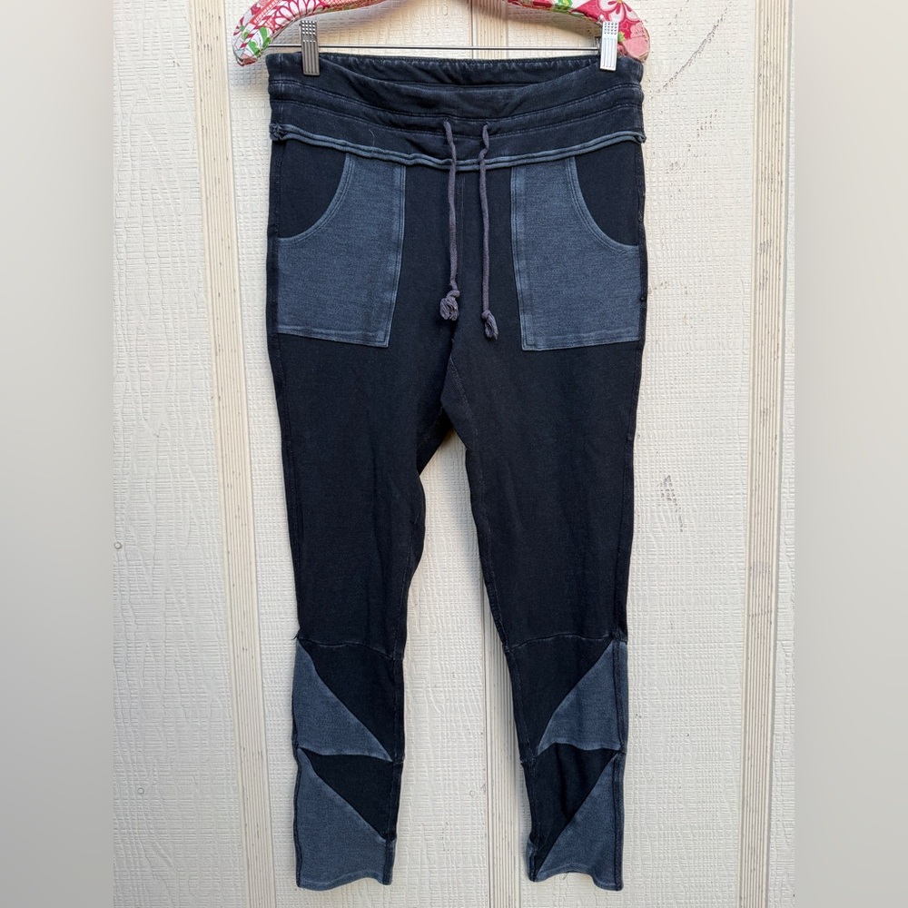 Free People FP Movement: Kyoto Leggings Washed Black Grey Sport Panel Yoga Boho - Picture 2 of 4